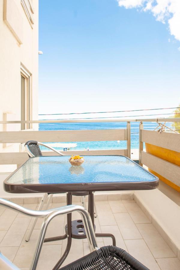 Sea Apartments Himare Buitenkant foto
